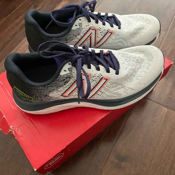 New Balance Shoes - Women New Balance sneakers!